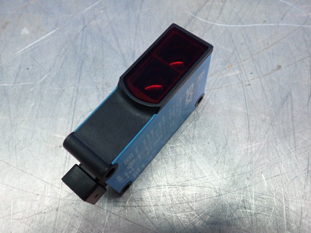 Sick Compact Photoelectric Proximity Sensor - Wtb27-3f2611