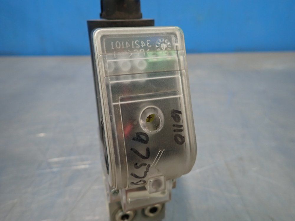 Krom Schroder 7 Psig Safety Solenoid Valve - Vas1t15/-n/nqsr