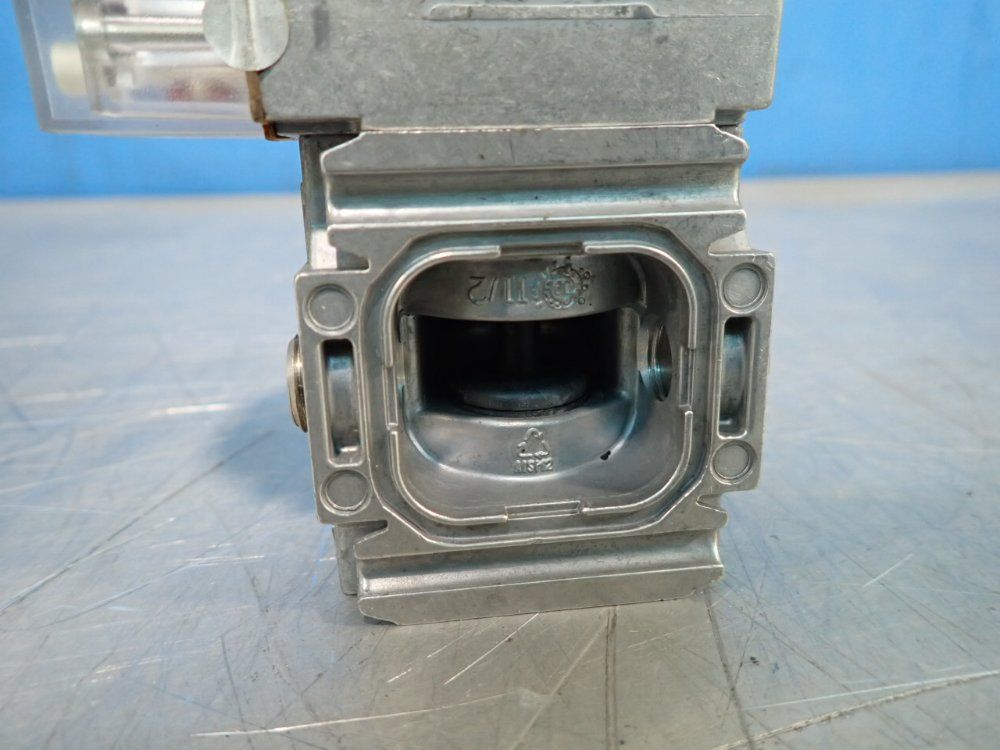 Krom Schroder 7 Psig Safety Solenoid Valve - Vas1t15/-n/nqsr