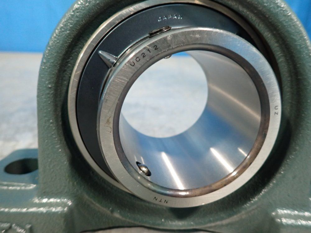 Ntn Pillow Block Bearing Unit - Uc212