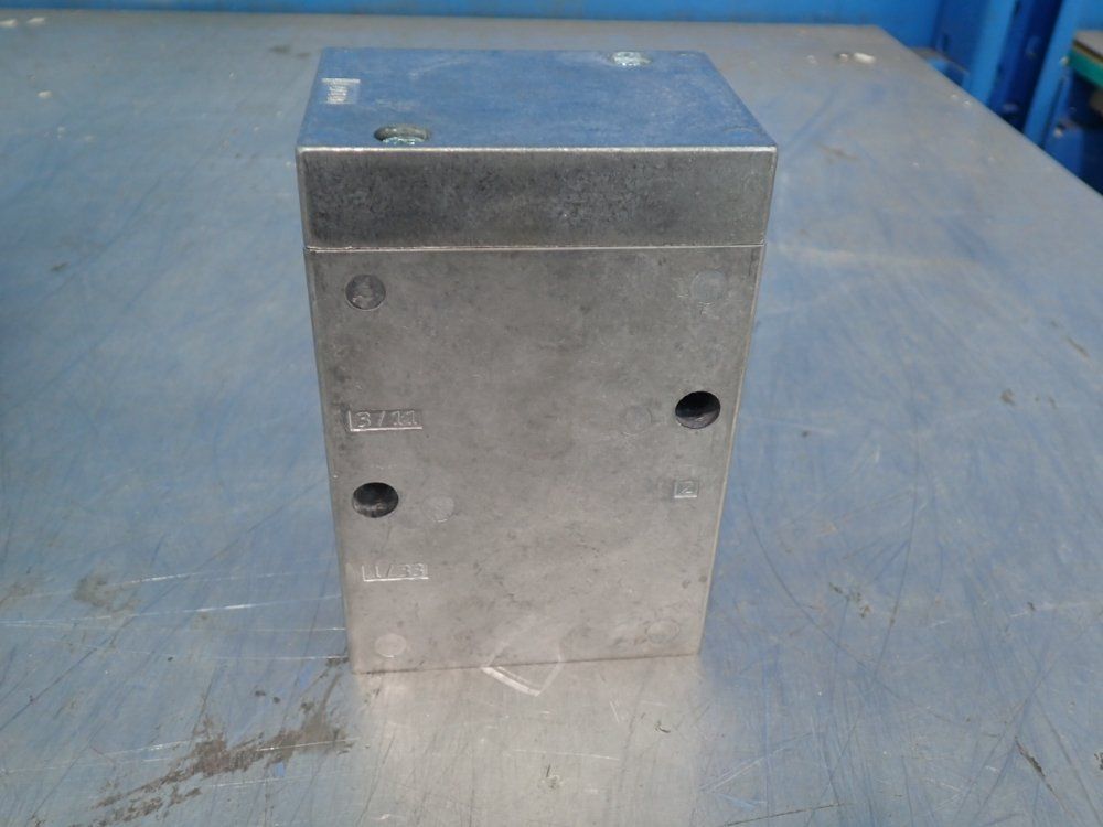 Festo 0.95-10 Bar, 14.4-145 Psi Pneumatic Valve - Vl/o-3-3/4