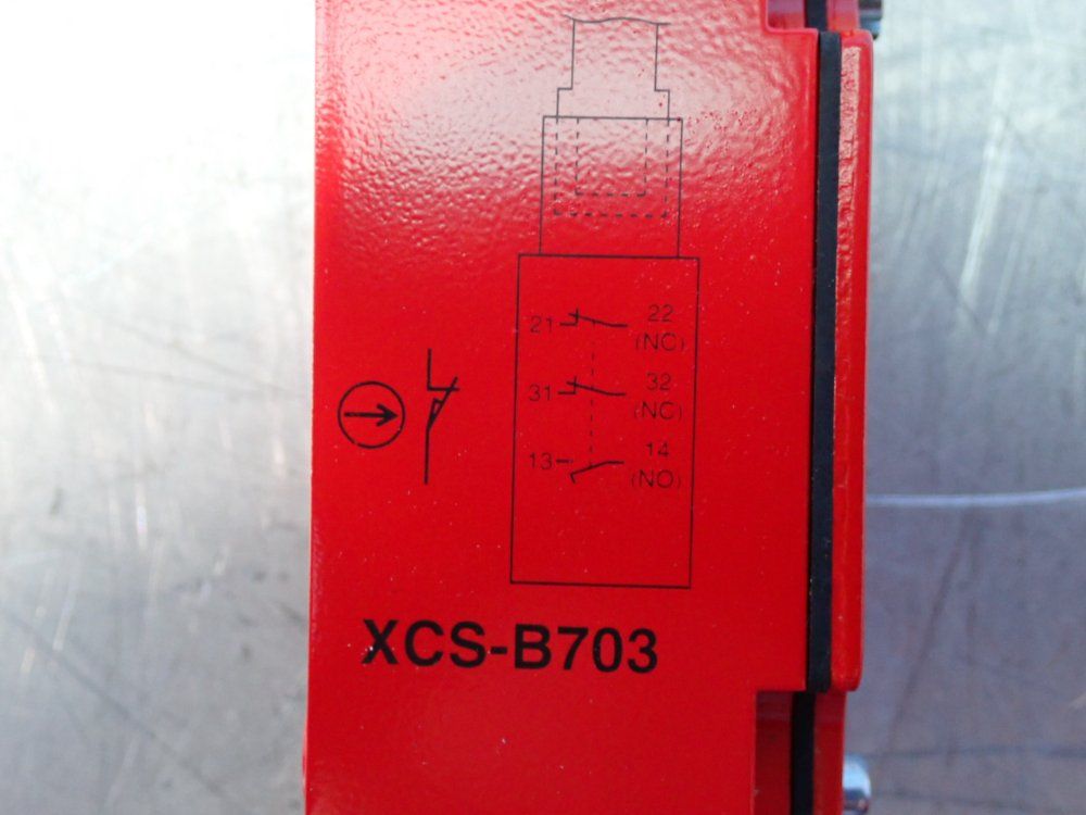 Telemecanique Safety Limit Switches - Xcsb703