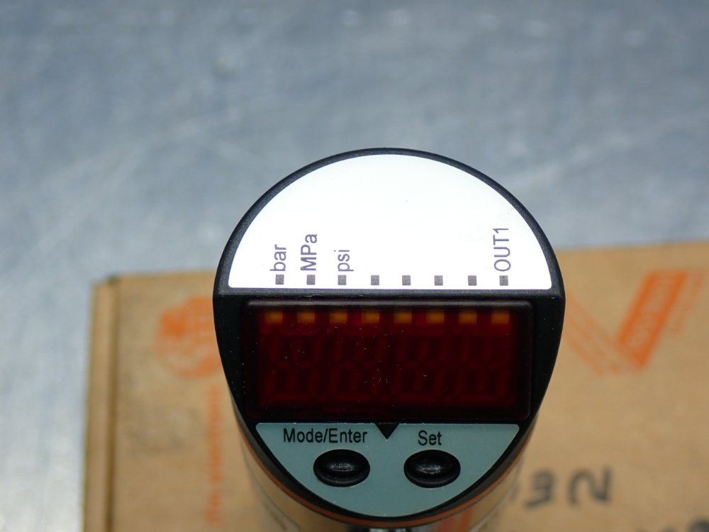 Efector500 Pressure Switch W/ Display - Pn5201