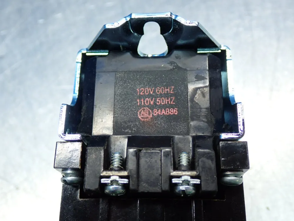 Allen Bradley Industrial Control Relay - 700-n400a1
