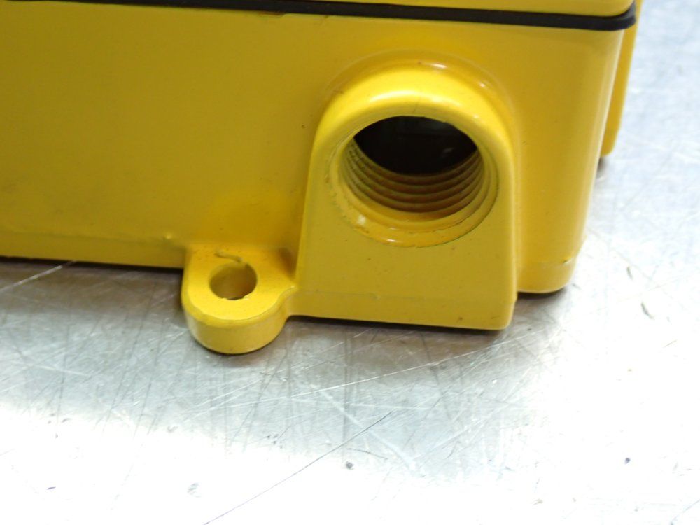 Rees Cable Operated Switch - 04962-200