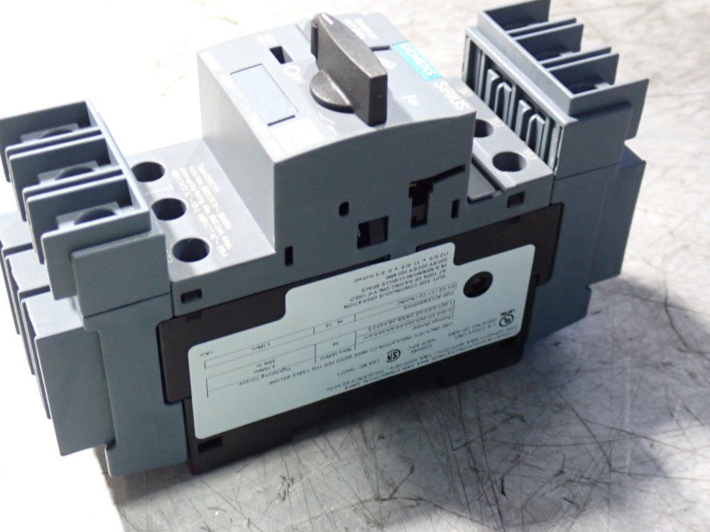 Siemens 2 A Circuit Breaker - 3rv2711-1bd10