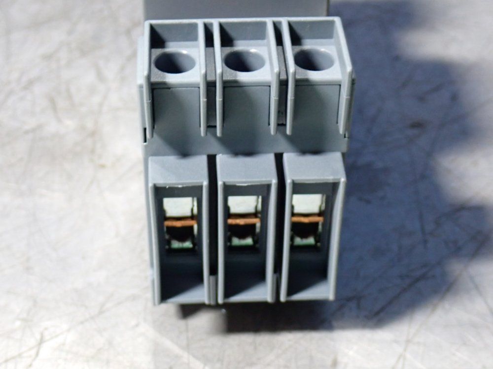 Siemens 2 A Circuit Breaker - 3rv2711-1bd10