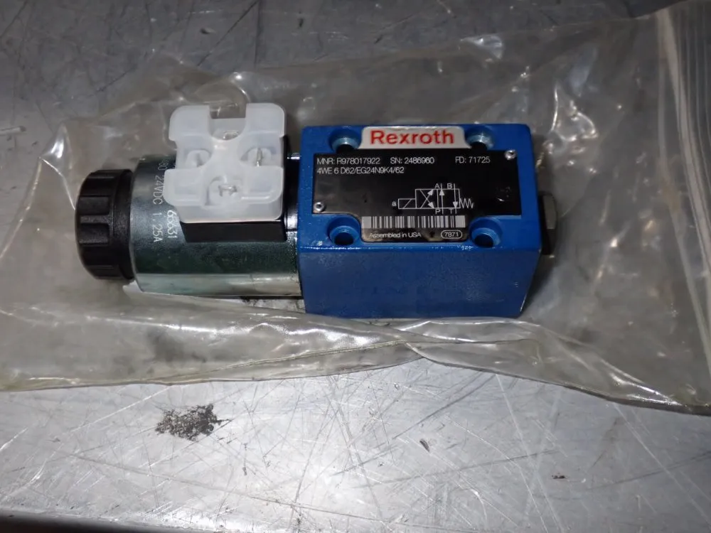 Bosch Rexroth 350 Bar Directional Spool Valve - R978017922