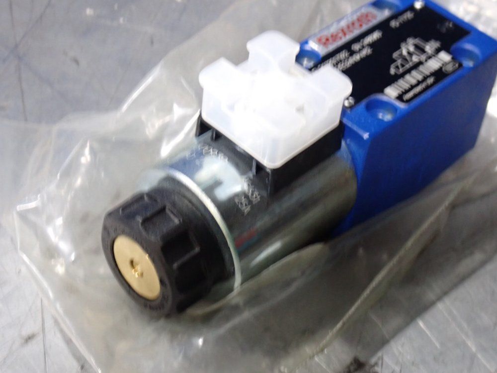 Bosch Rexroth 350 Bar Directional Spool Valve - R978017922