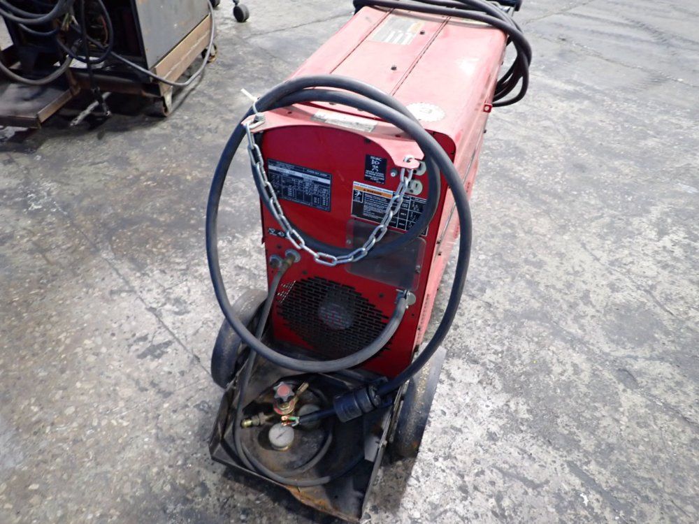 Lincoln Electric 350 A Welder - Power Mig 350mp
