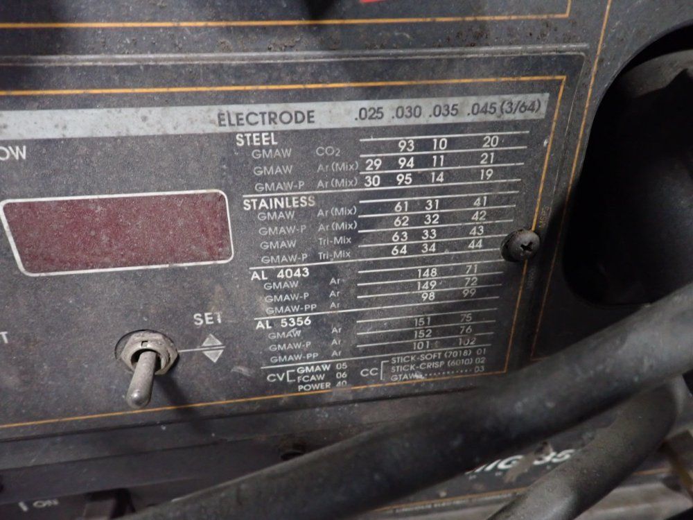 Lincoln Electric 350 A Welder - Power Mig 350mp