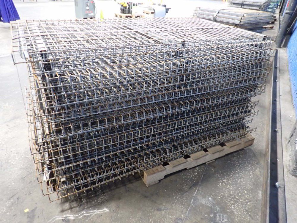 70" X 38 1/2" Wire Decking