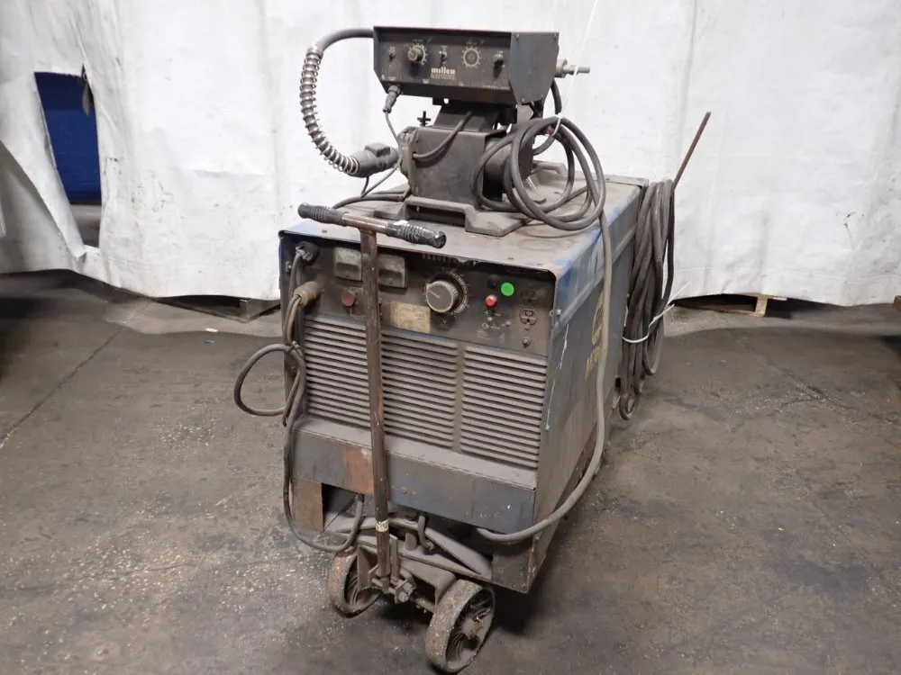 Miller 450 Amps Welder - Deltaweld 450