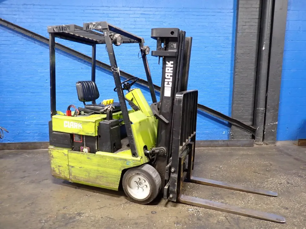 Clark 2475 Lbs Electric Forklift - Tw15s