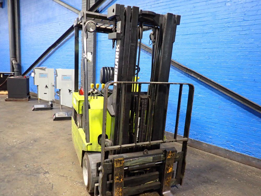 Clark 2475 Lbs Electric Forklift - Tw15s
