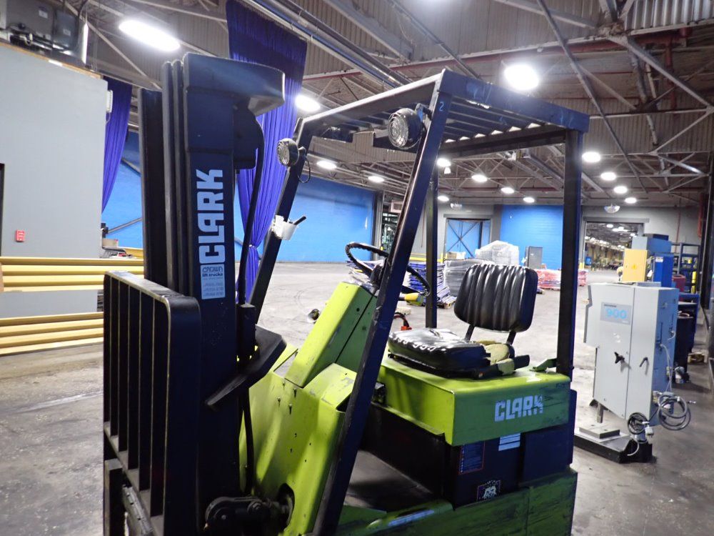 Clark 2475 Lbs Electric Forklift - Tw15s