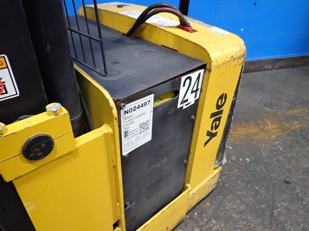 Yale 3000 Lbs Electric Straddle Lift - Mrw030len24te078