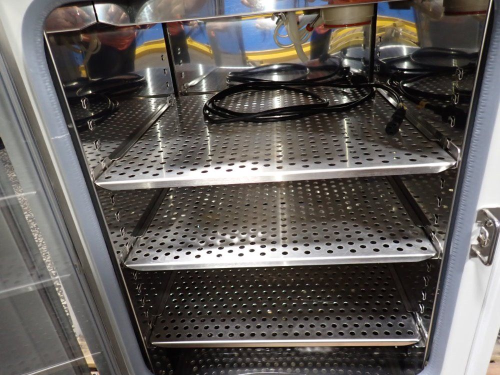 Thermo Electron Corporation Water Jacketed Incubator - 3110