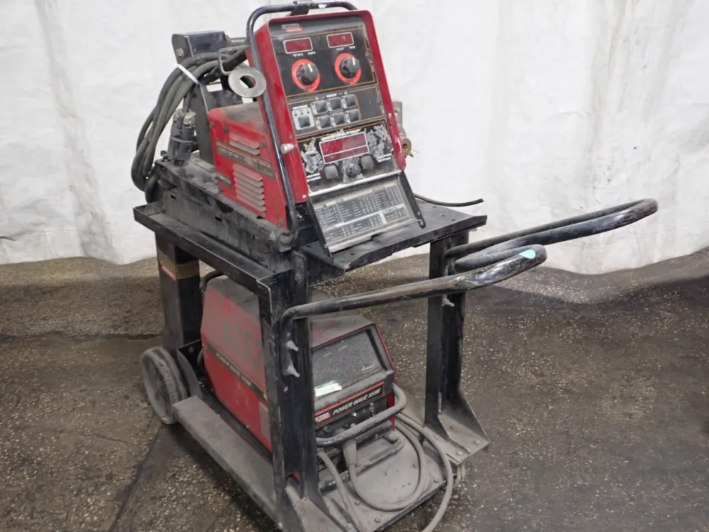 Lincoln 350 Amp Welder - Power Wave 355m