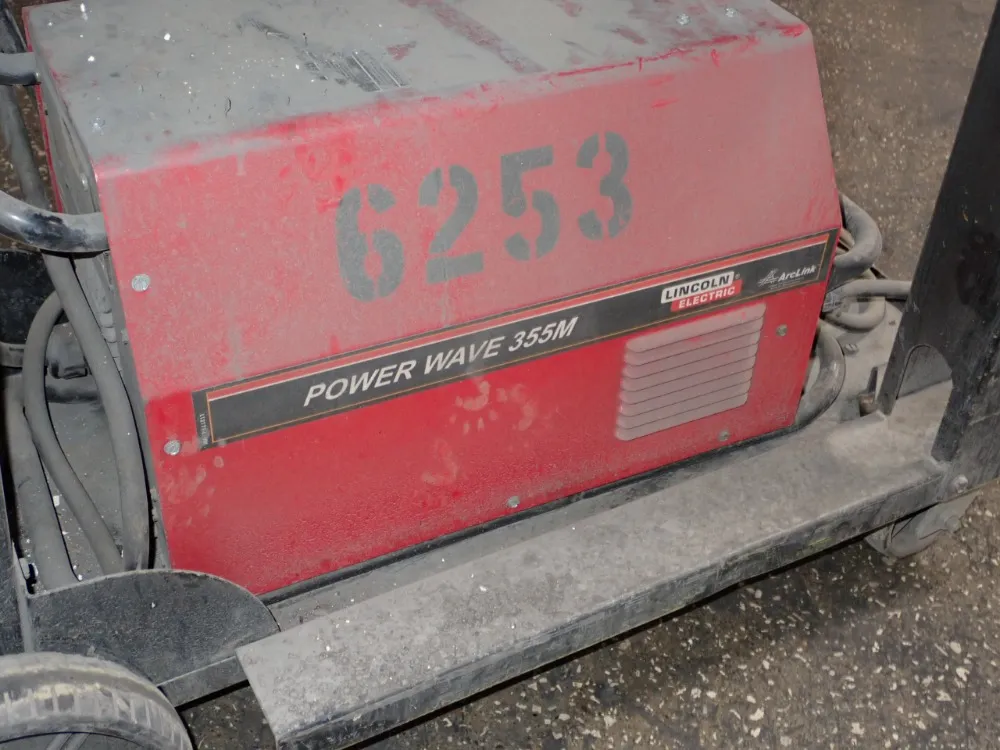 Lincoln 350 Amp Welder - Power Wave 355m