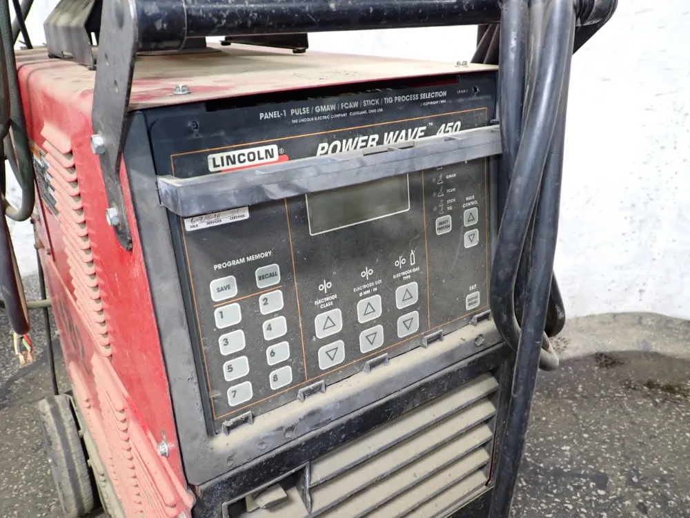 Lincoln 500 Amp Welder - Power Wave 450