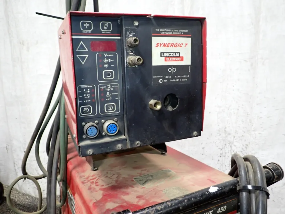 Lincoln 500 Amp Welder - Power Wave 450