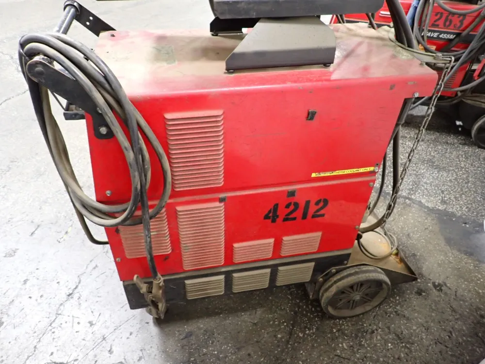 Lincoln 500 Amp Welder - Power Wave 450