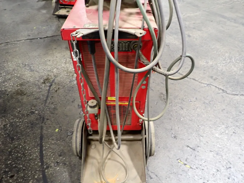 Lincoln 500 Amp Welder - Power Wave 450