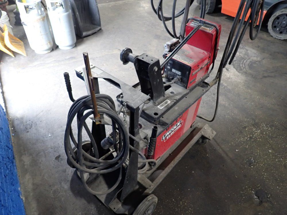 Lincoln 350 A Welder - Power Wave S350