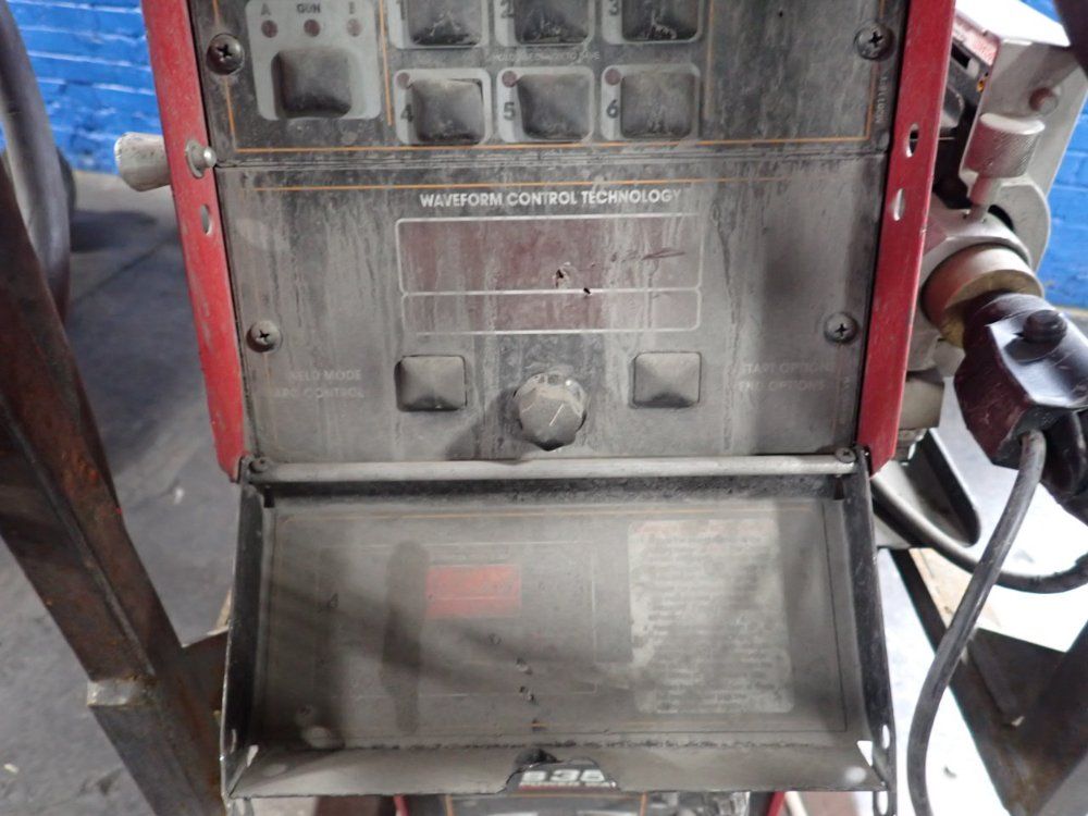 Lincoln 350 A Welder - Power Wave S350