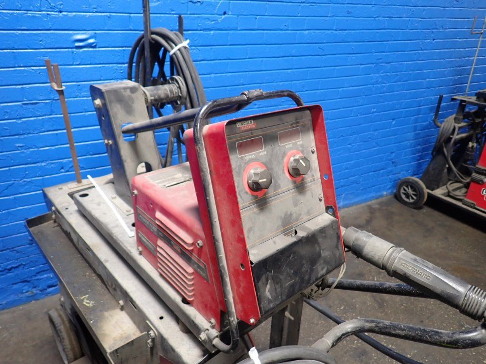Lincoln 350 A Welder - Power Wave 355m