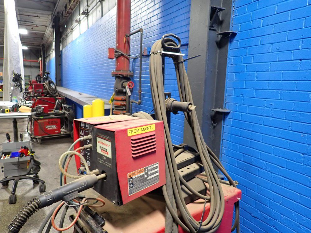 Lincoln 450 A Welder - Power Wave 450