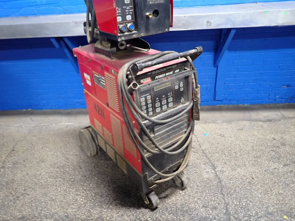 Lincoln 450 A Welder - Power Wave 450