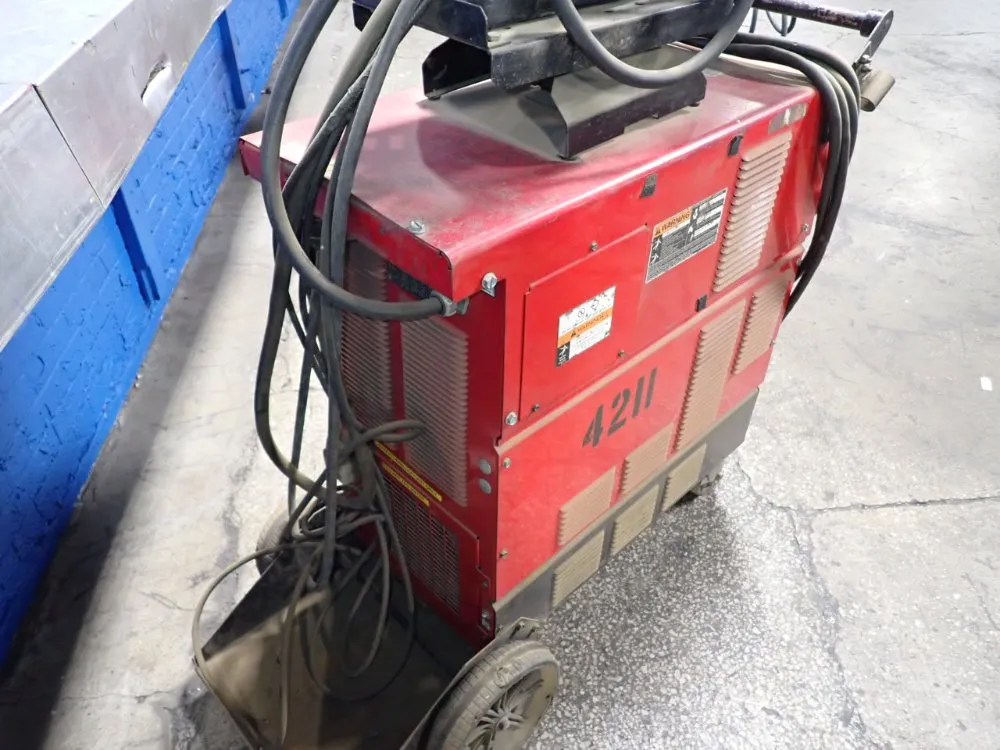 Lincoln 450 A Welder - Power Wave 450
