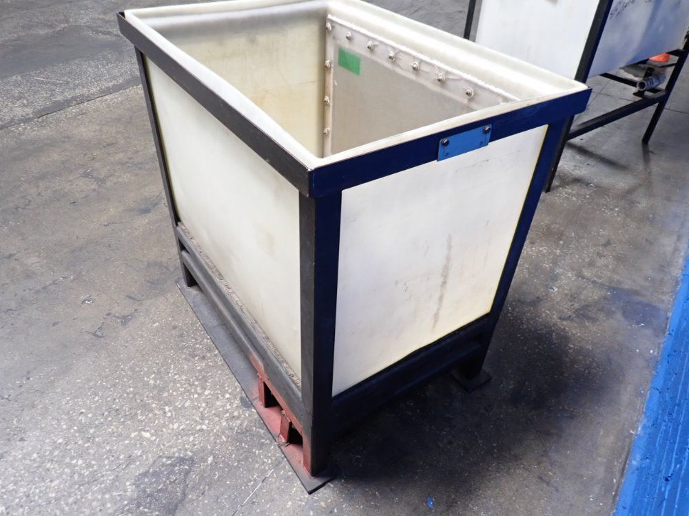 Approx. 70 Gal. Plastic Tank