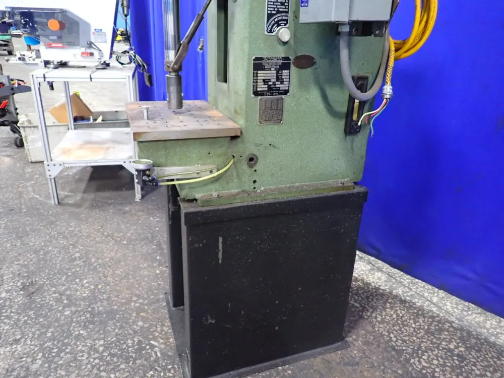 Denison 6 Ton Multipress - R063mc25702405220