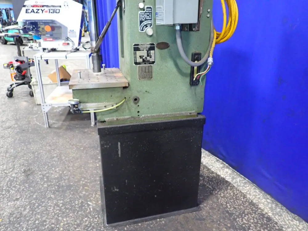 Denison 6 Ton Multipress - R063mc25702405220