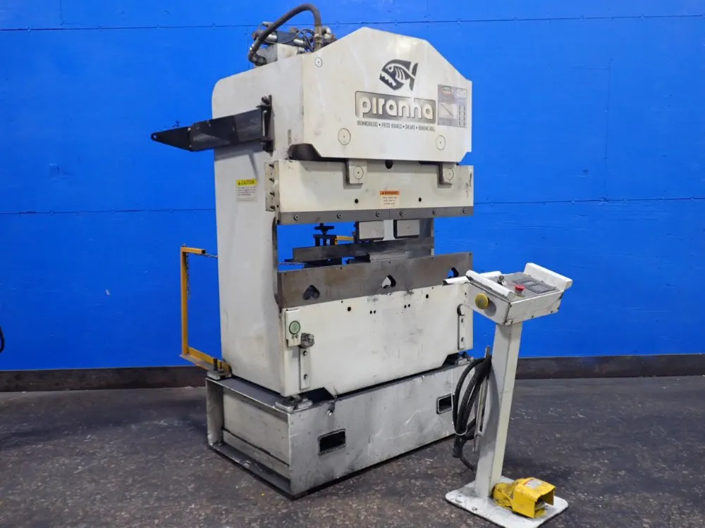Piranha 25 Tons, 4' Bed Press Brake