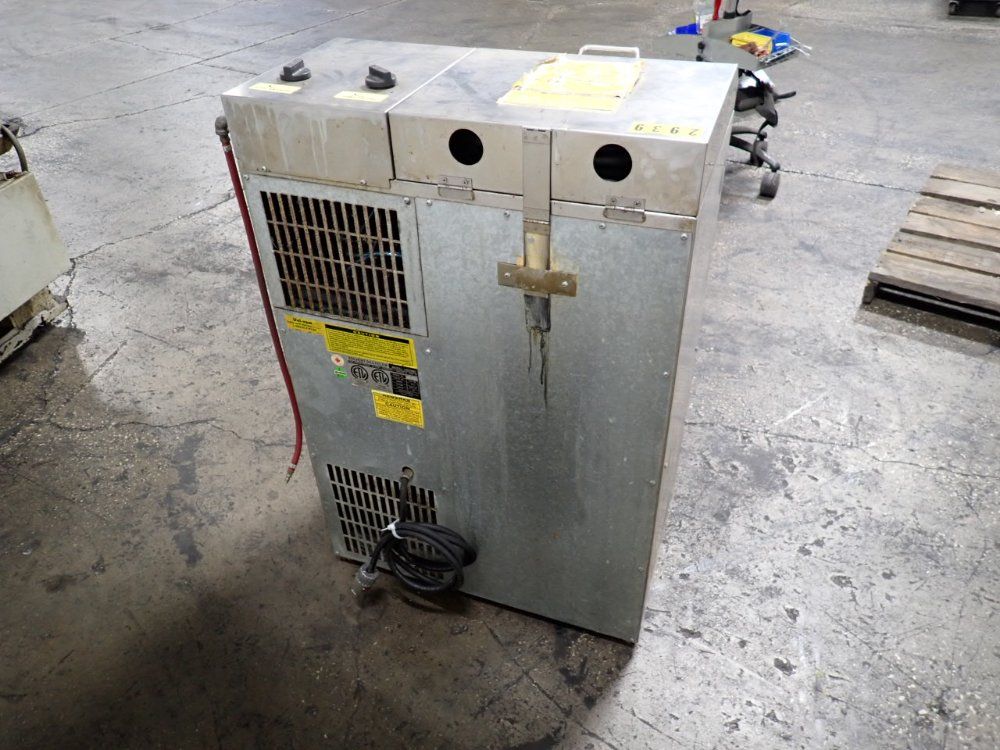 Uniram Solvent Recycler - Urs900