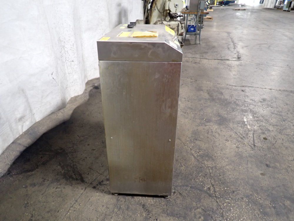 Uniram Solvent Recycler - Urs900