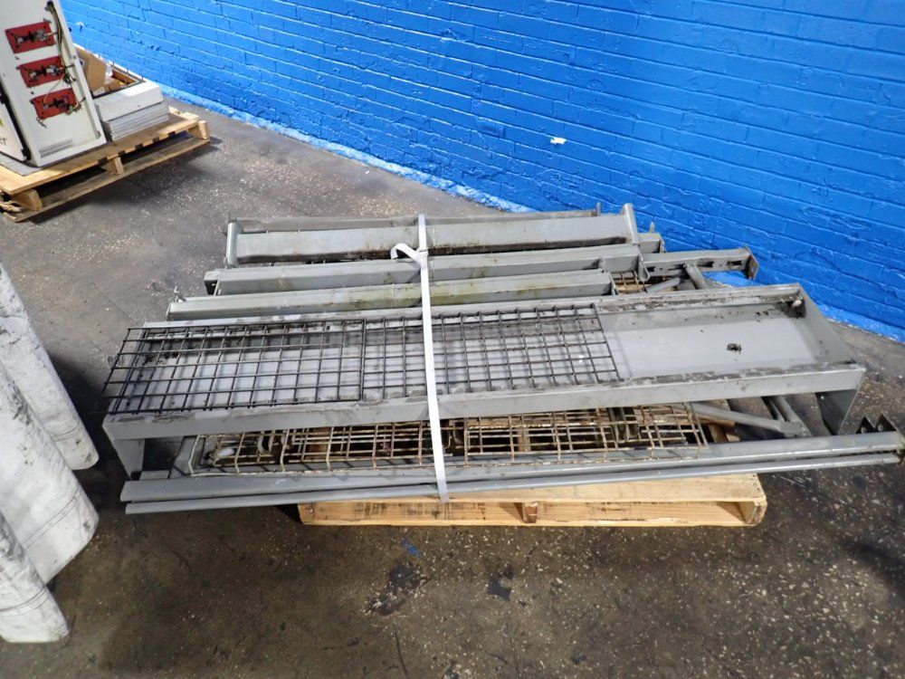 37" X 32" X 72" Wire Shelving
