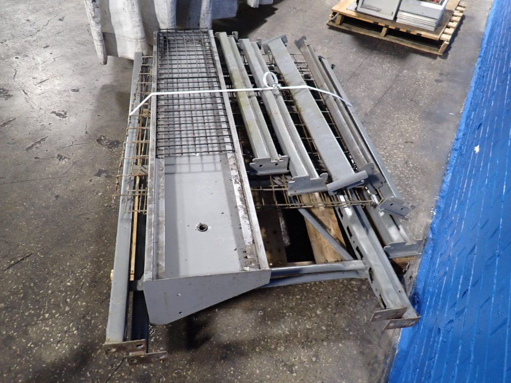 37" X 32" X 72" Wire Shelving