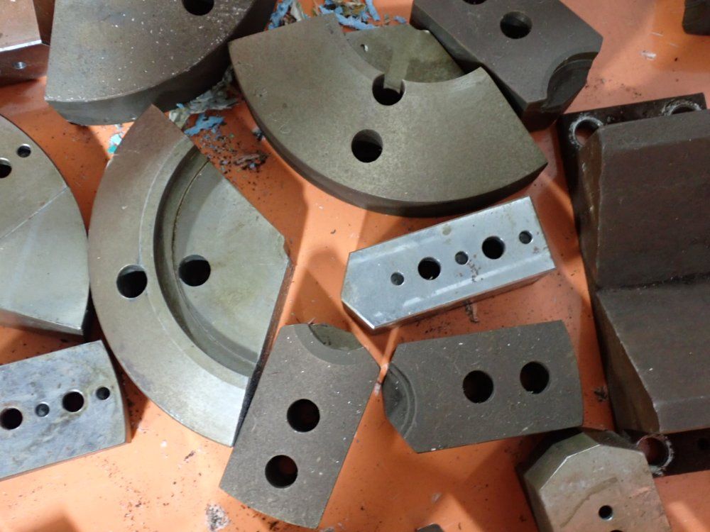 Misc. Chuck Jaws, V Blocks