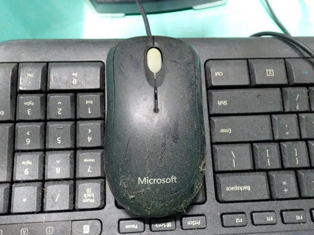 Hp, Microsoft, Viewsonic Computer, Monitor, Keyboard, Mouse