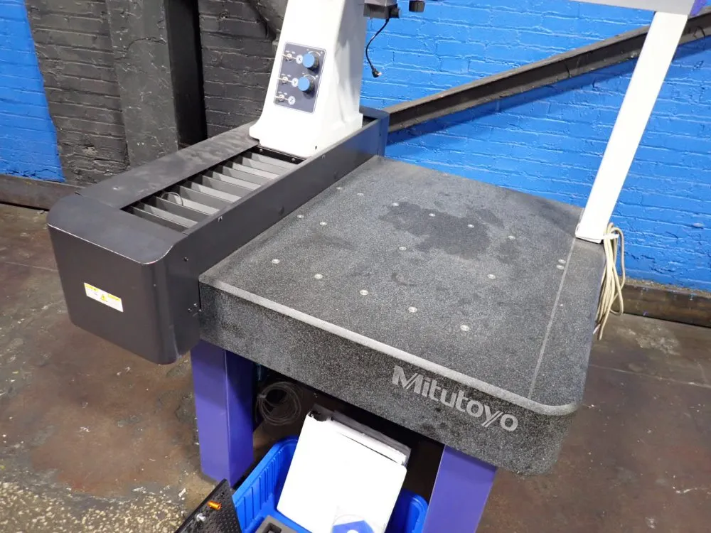 Mitutoyo 32" X 25" Cmm - Crysta-plus M443