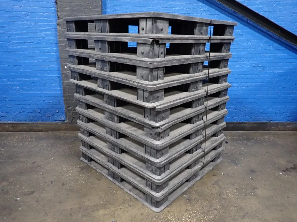 48" X 48" Plastic Pallets