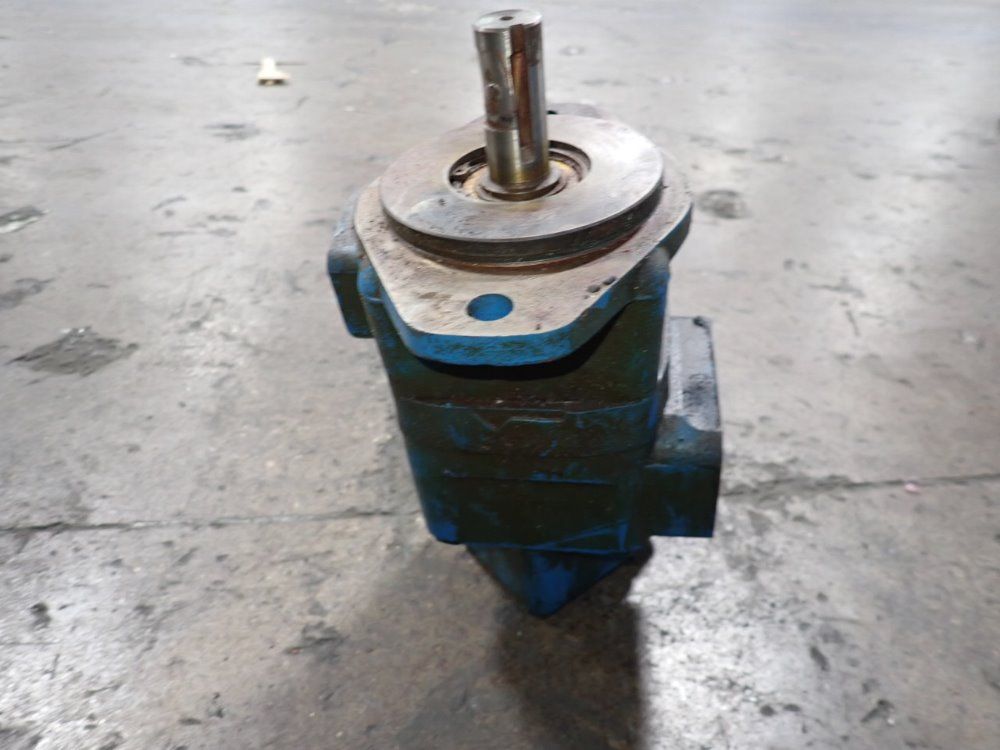 Vickers Hydraulic Pump - V20101f8s2s1ad12