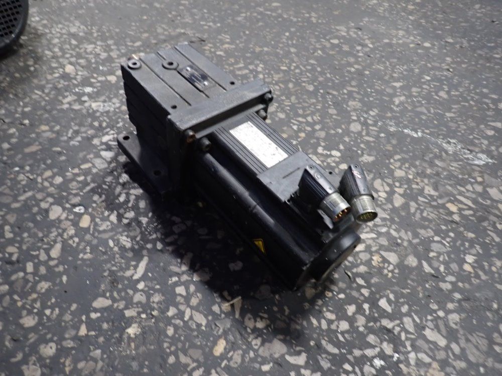 Lenze 2.4 Hp Gear Drive - Gst05-2svbr-12d-c41