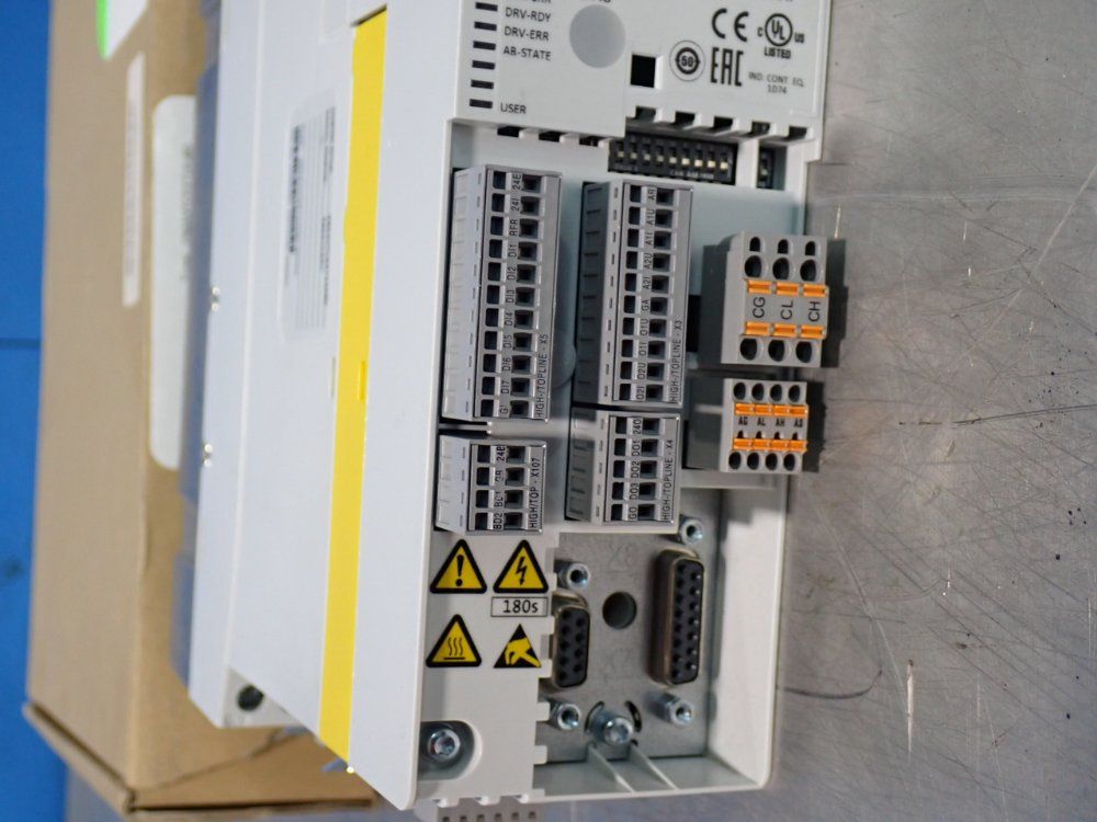 Lenze Inverter Drive 8400 Frequency Inverter - E84avtce3714sb0-erxxx