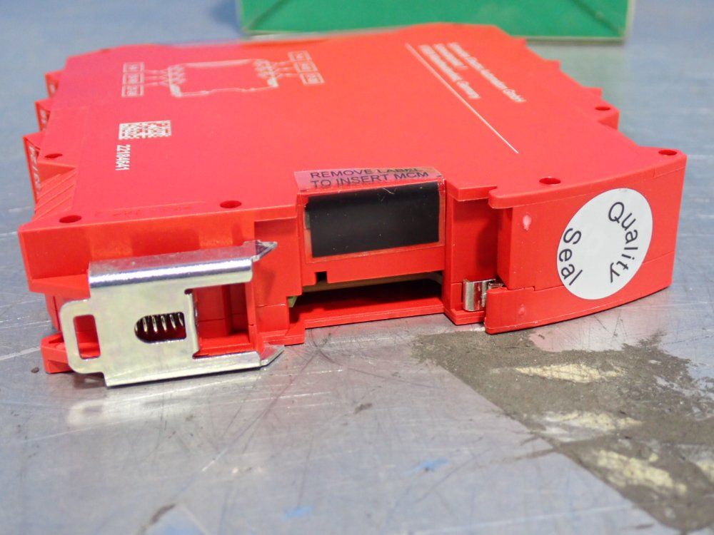 Schneider Electric Modicon Controller Units - Xpsmcmcp0802